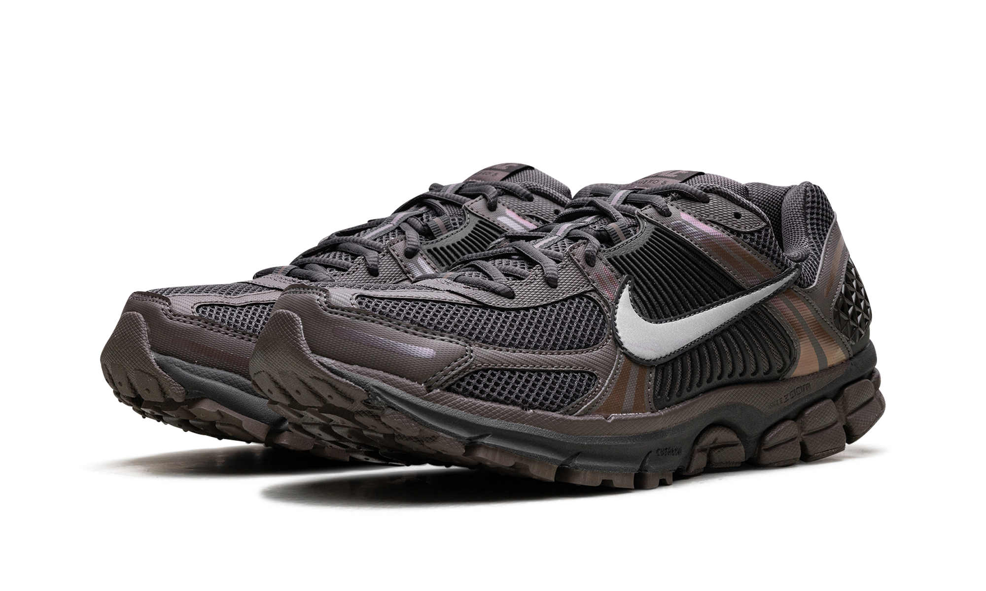 nike zoom vomero 5 cave stone+HF5493-201+diagnol left view