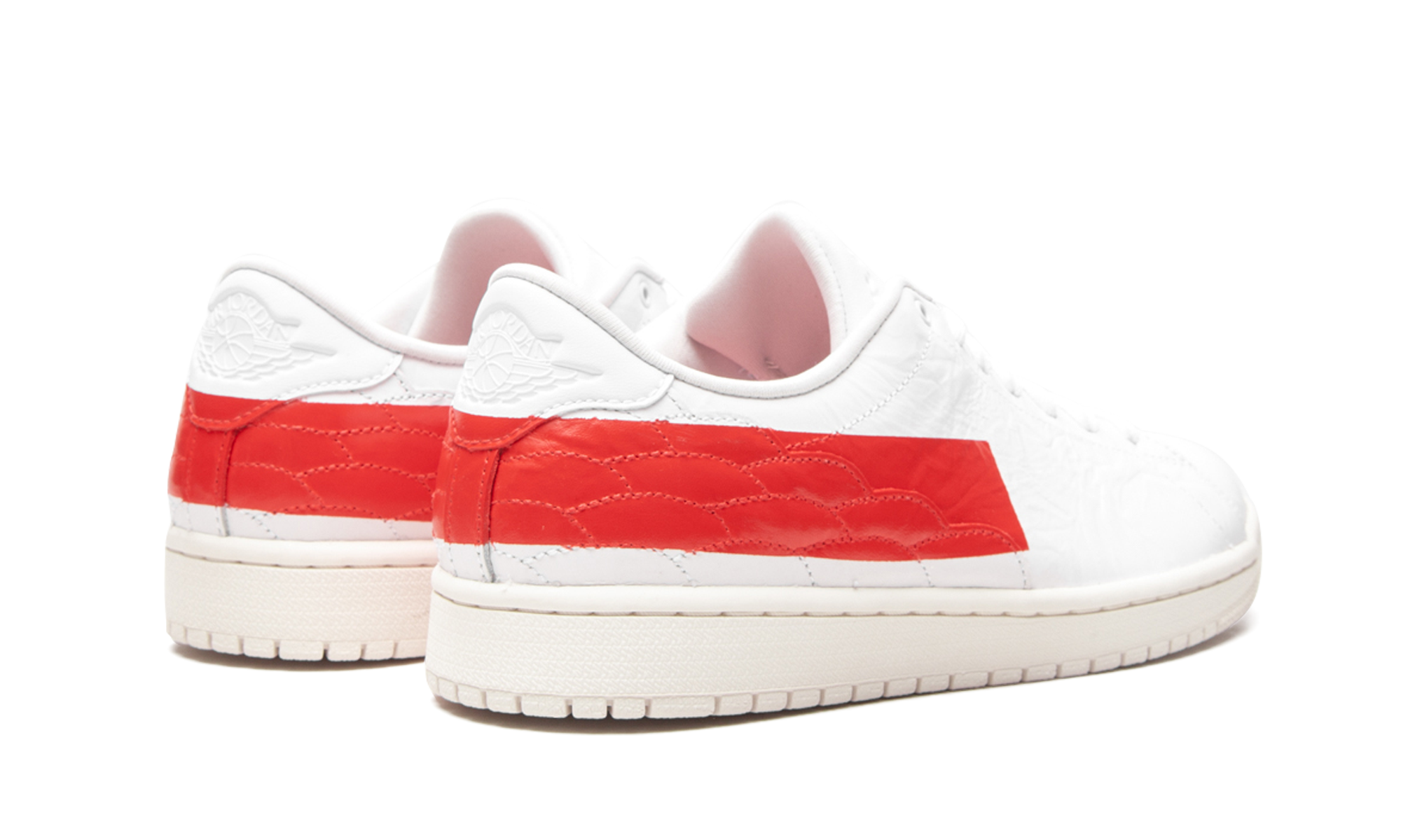 jordan 1 centre court white university red+DJ2756-101+diagnol right behind view