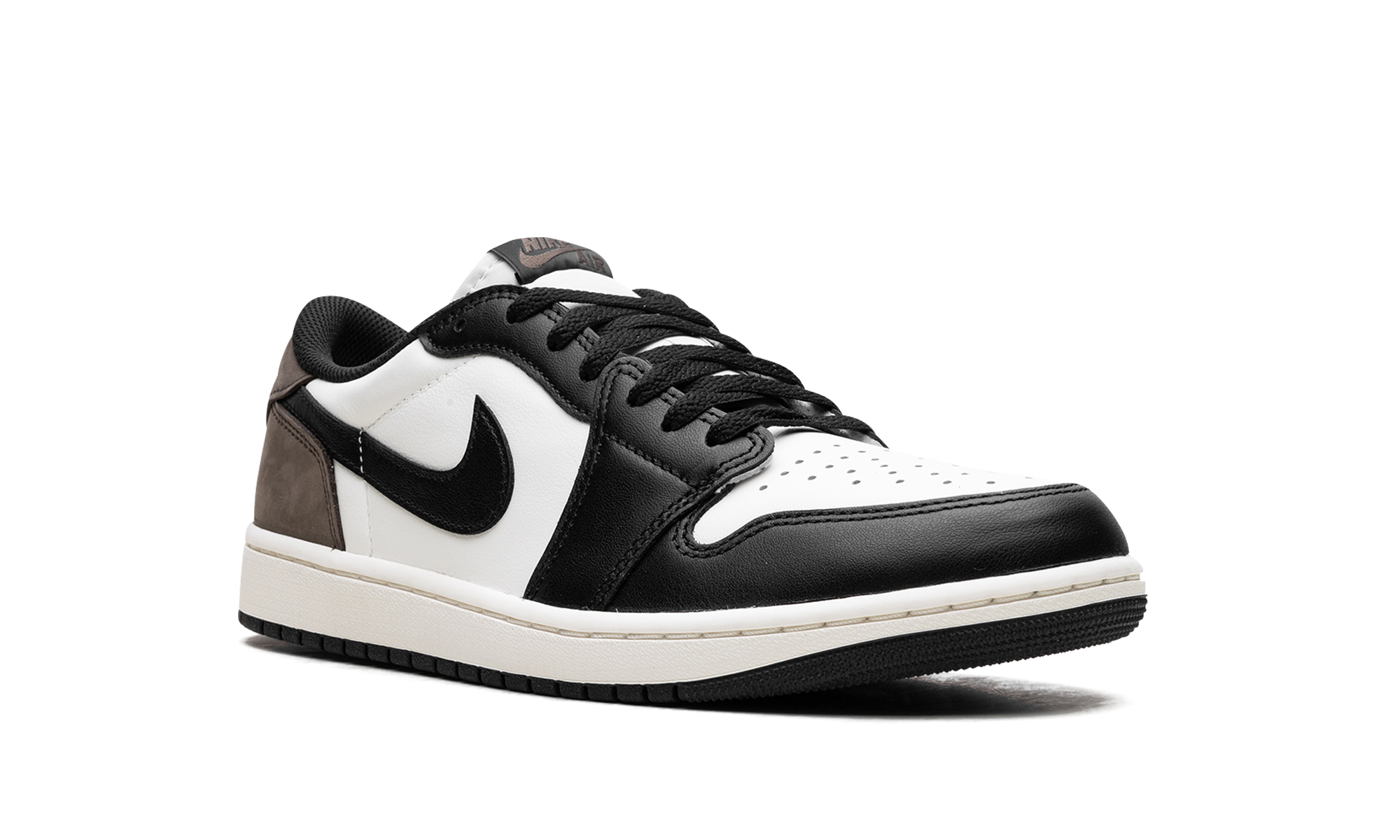 jordan 1 retro low og mocha+CZ0790-102+diagnol right view
