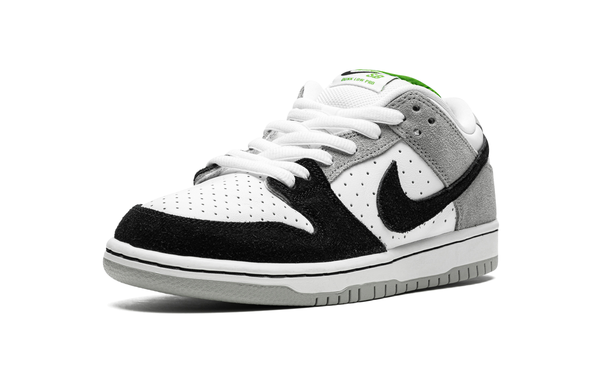 nike sb dunk low chlorophyll+BQ6817-011+left diagnol single view