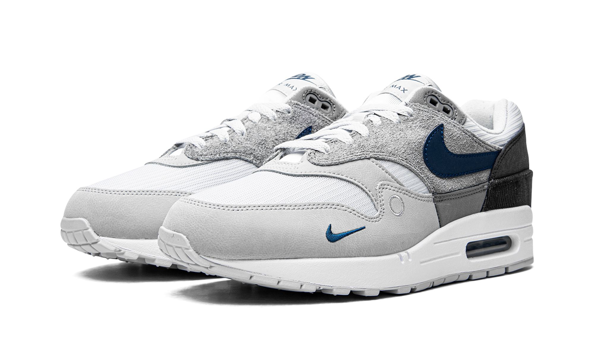 nike air max 1 london+CV1639-001+diagnol left view