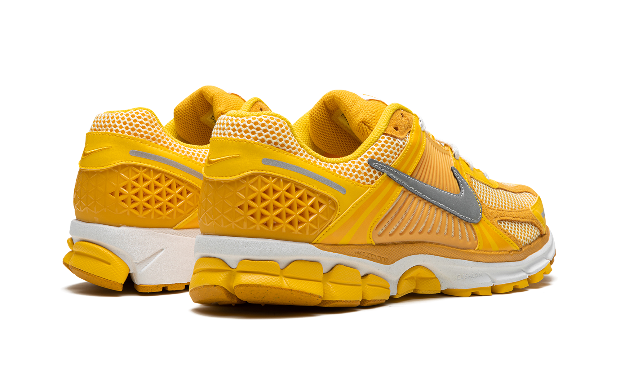 nike zoom vomero 5 yellow ochre+FJ4453-765+diagnol right behind view