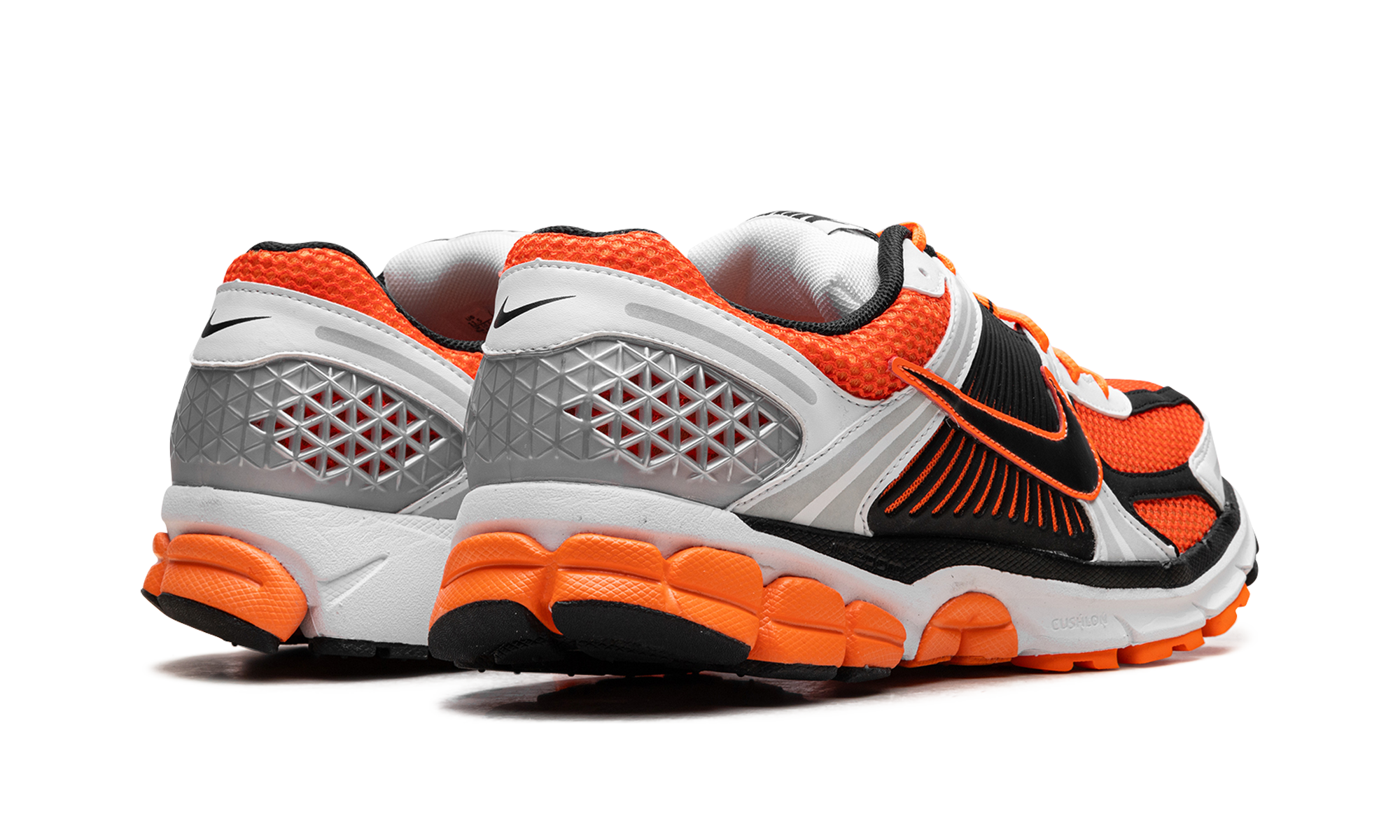 nike zoom vomero 5 total orange+FB9149-800+diagnol right behind view