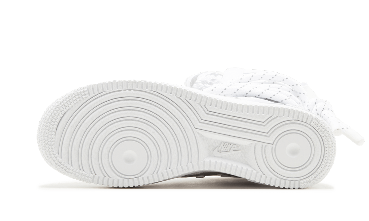 nike sf air force 1 high winter camo+AA1130-100+bottom view