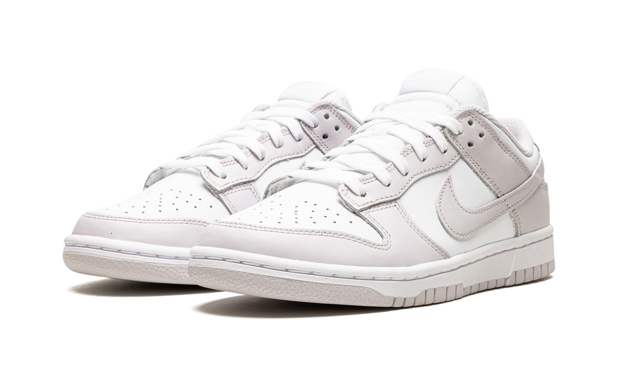 nike dunk low venice women s+DD1503-116+diagnol left view